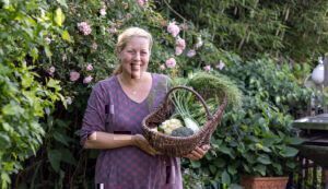 Mehr über den Artikel erfahren Gartenarbeit im Juni